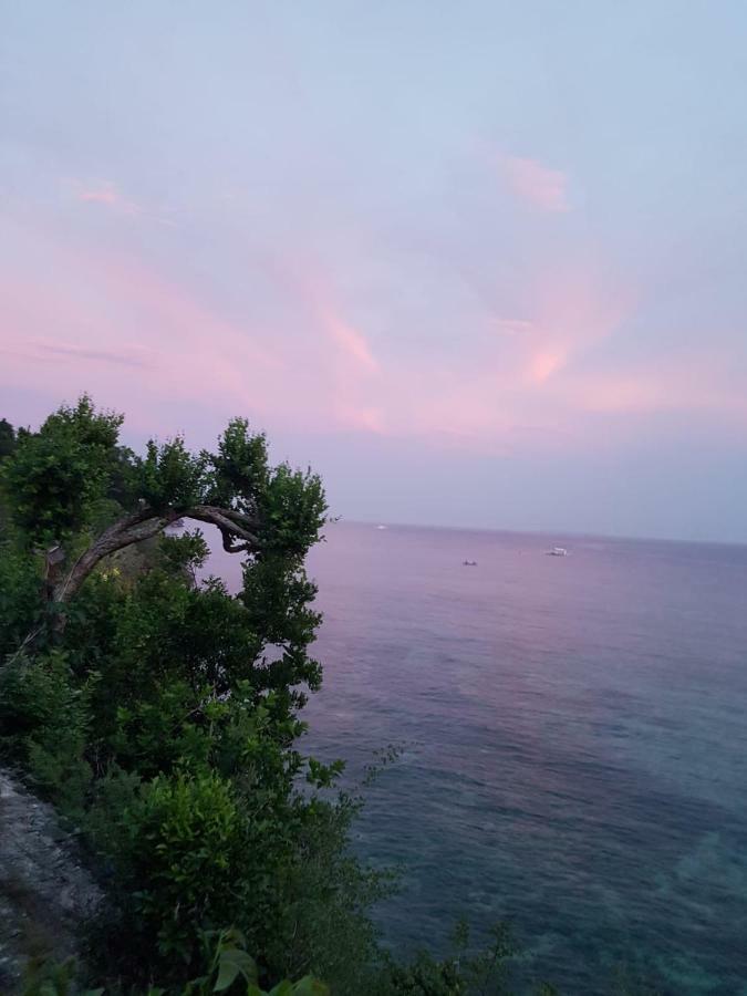 Cliffside Resort 3*